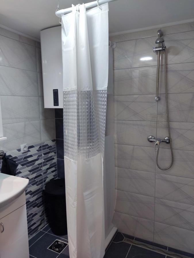 Mikmari Apartman 수보티차 외부 사진