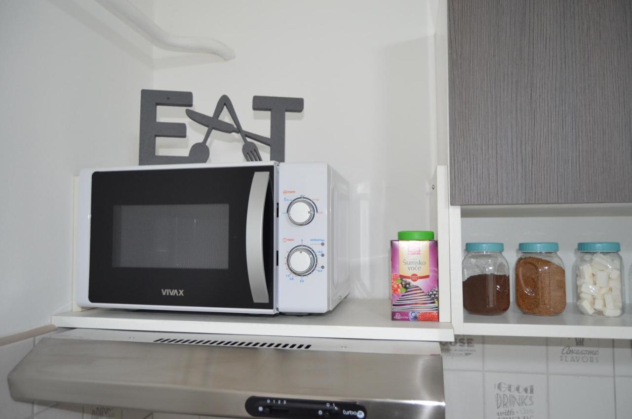 Mikmari Apartman 수보티차 외부 사진