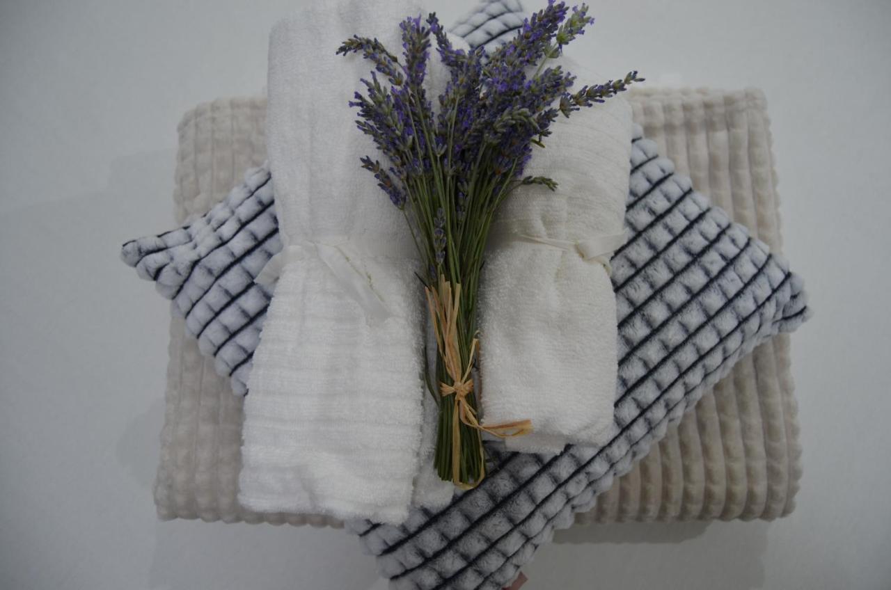 Mikmari Apartman 수보티차 외부 사진