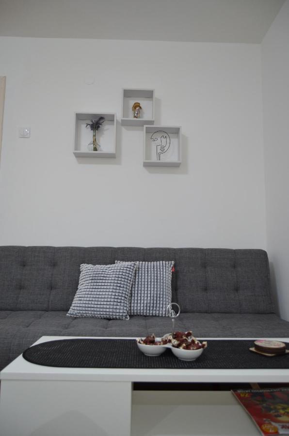 Mikmari Apartman 수보티차 외부 사진