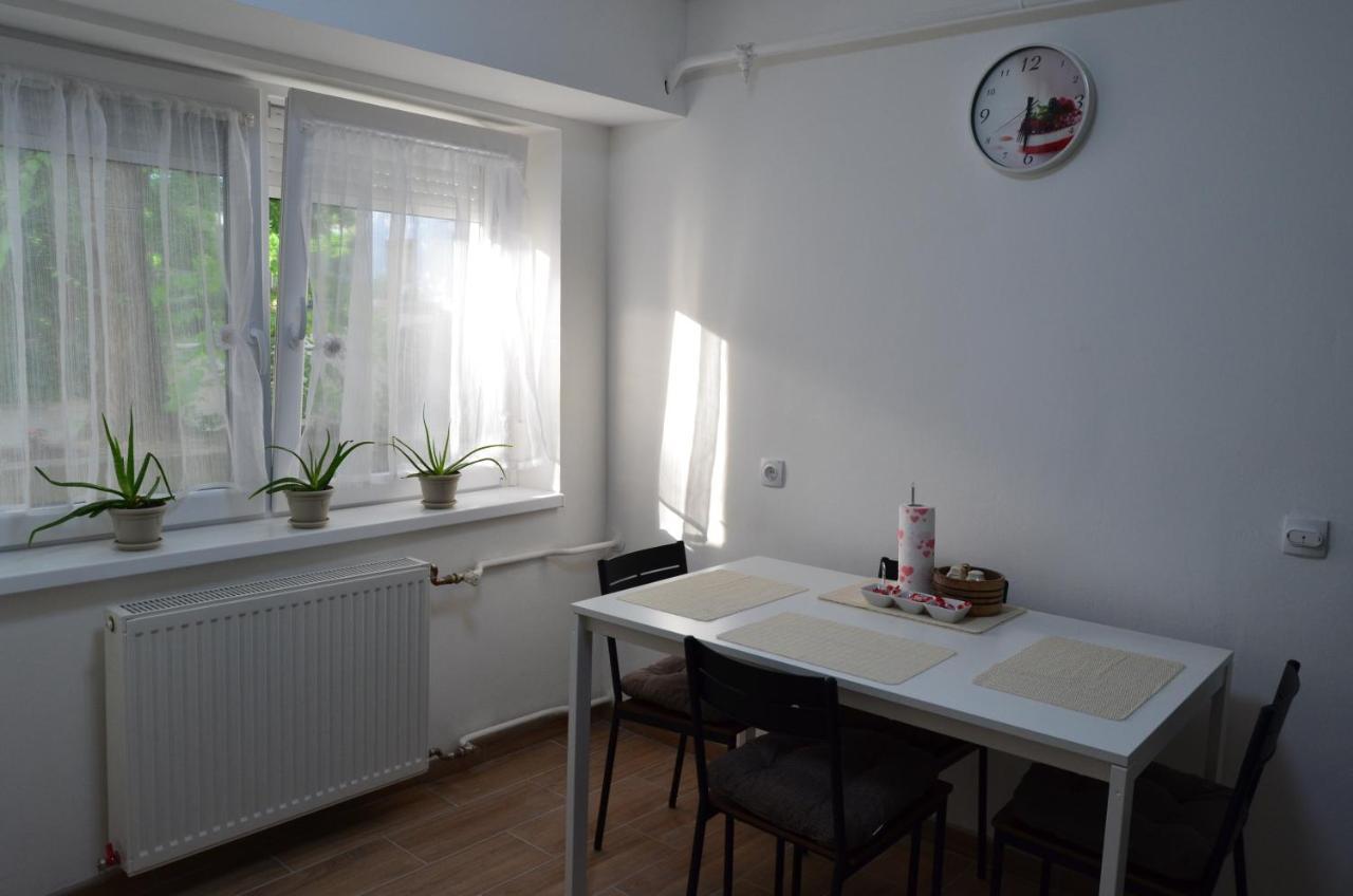 Mikmari Apartman 수보티차 외부 사진
